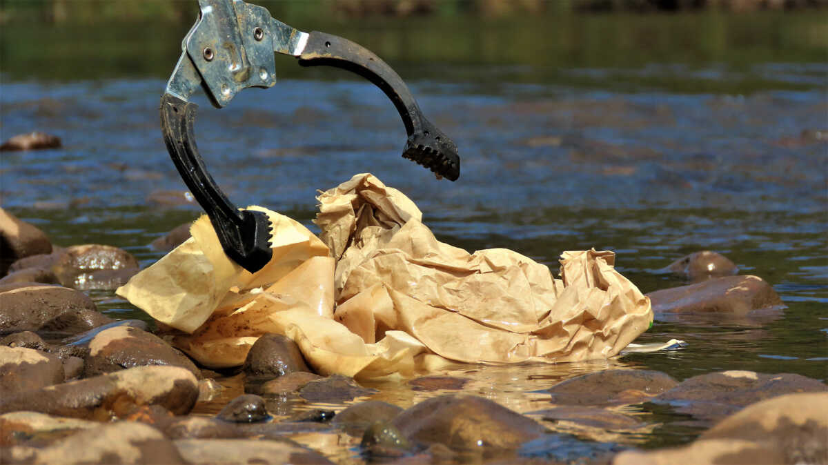 Local community key to reducing river litter 