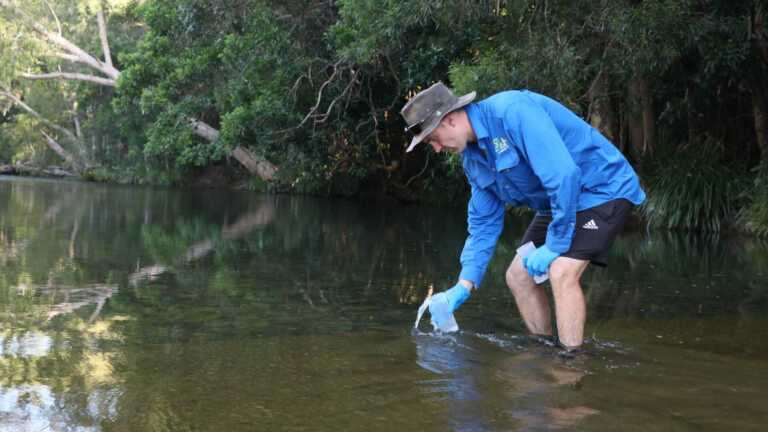 Volunteers to help test the water in the tropics for innovative environmental DNA project